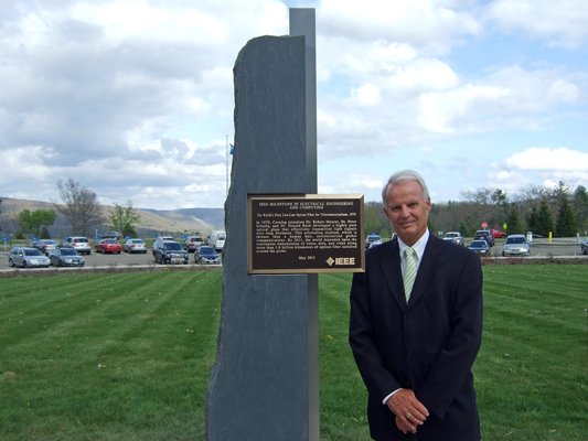 Essex, NY resident Peter Schultz honored for Corning invention