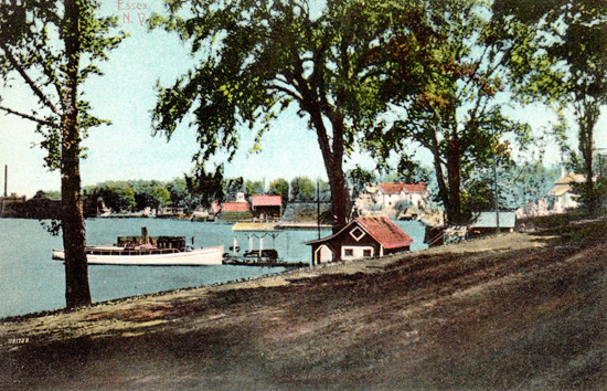 Rosslyn Bathhouse and Boat House (Contributed by Shirley LaForest)